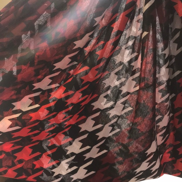 4/4 Warehouse One Infinity Scarf - Picture 3 of 3